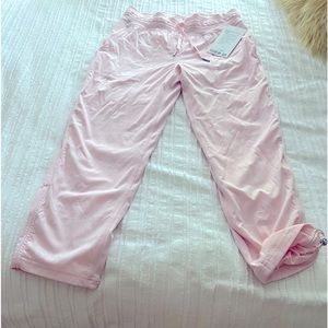 Lululemon Dance Studio Mid Rise Crop (lined)